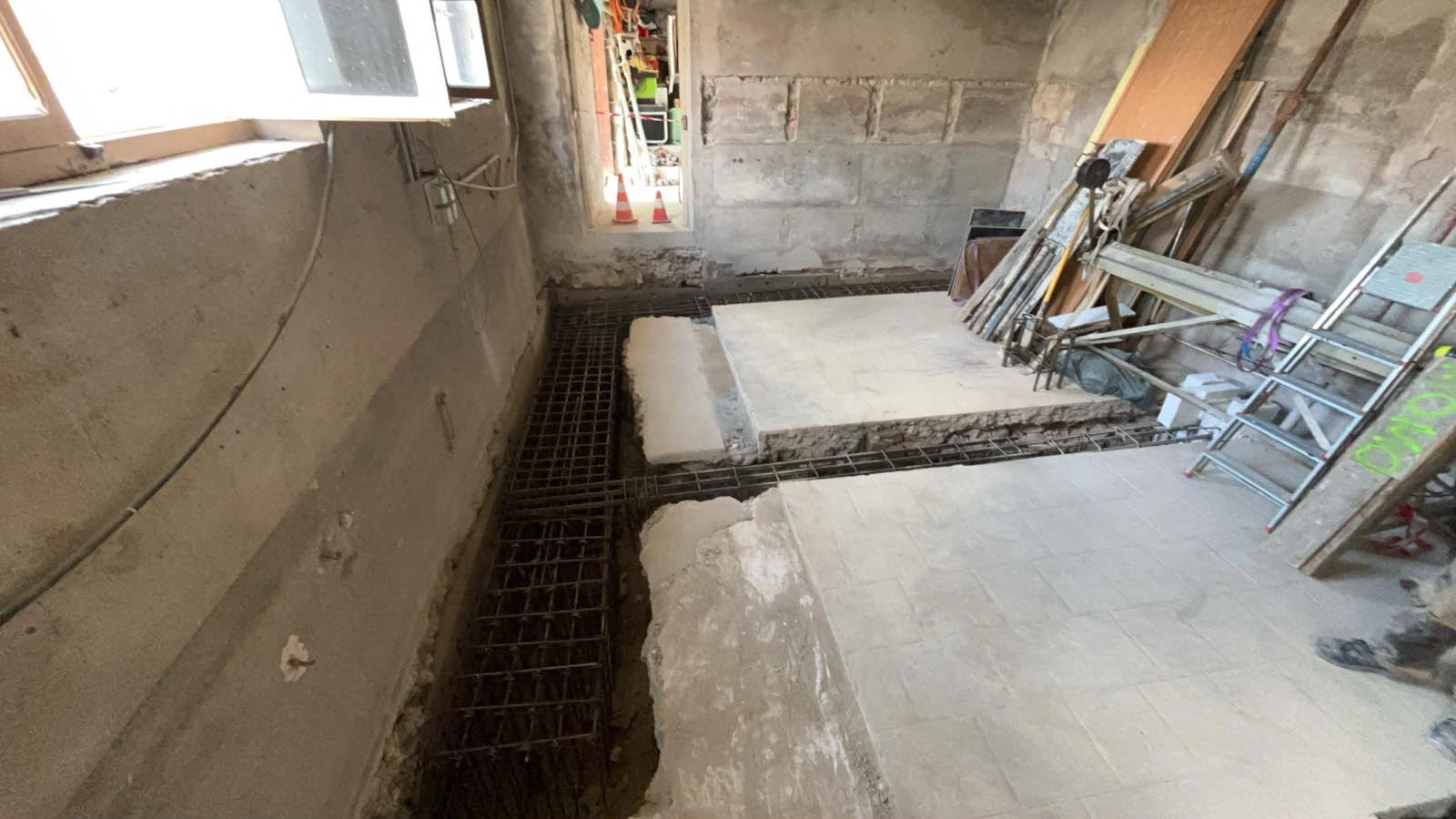 Nouveau plancher porteur avec poutres dimensionnées par calcul de structure